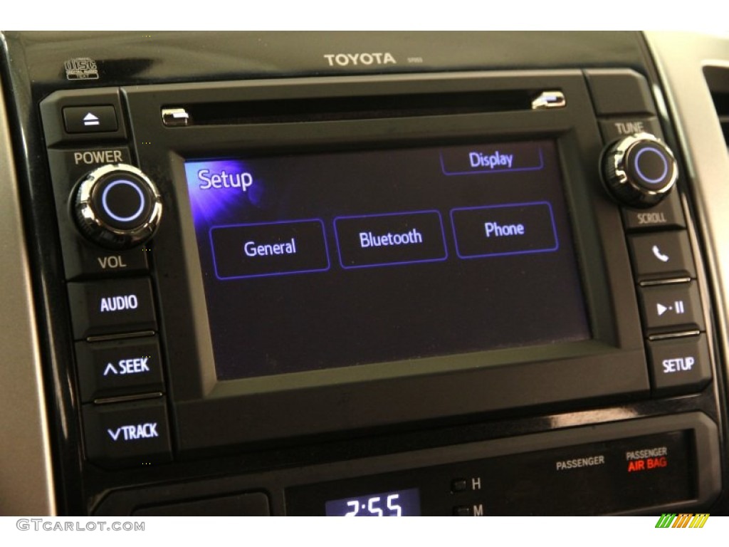 2013 Toyota Tacoma V6 SR5 Double Cab 4x4 Controls Photo #101956145