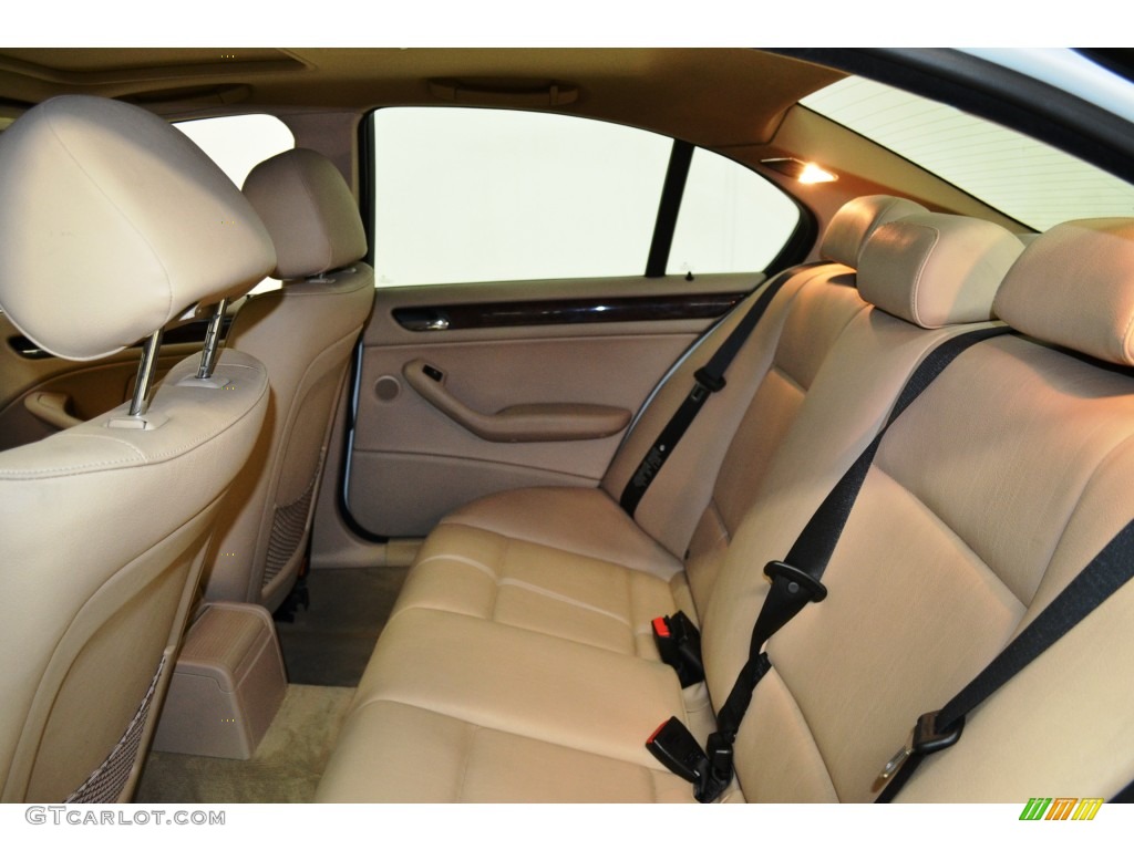 2005 3 Series 325i Sedan - Alpine White / Sand photo #16