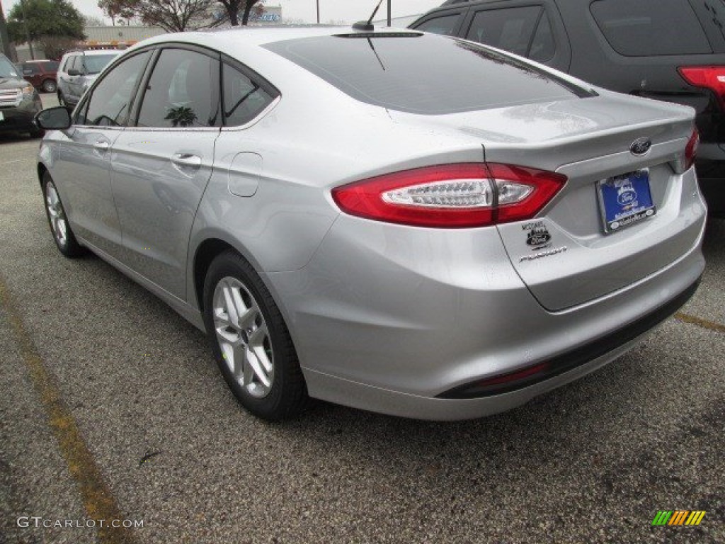 2015 Fusion SE - Ingot Silver Metallic / Charcoal Black photo #4