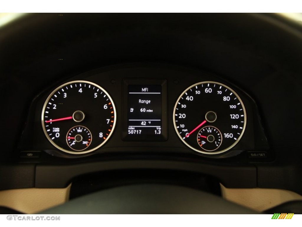 2011 Volkswagen Tiguan SEL 4Motion Gauges Photos