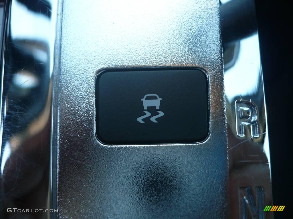 2007 Equinox LT AWD - Black / Light Gray photo #26