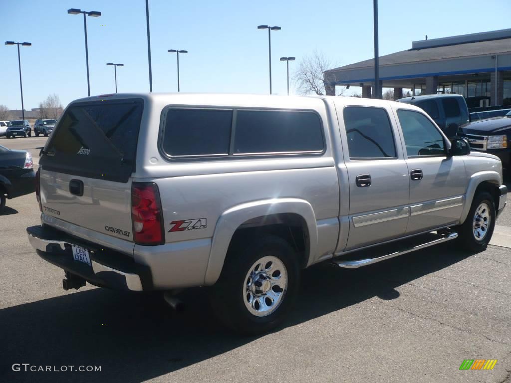 2005 Silverado 1500 Z71 Crew Cab 4x4 - Silver Birch Metallic / Dark Charcoal photo #6