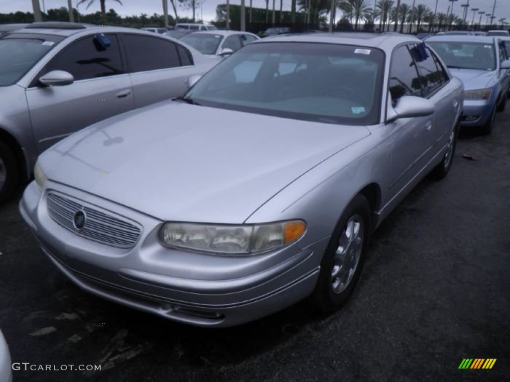 2004 Regal LS - Sterling Silver Metallic / Medium Gray photo #1