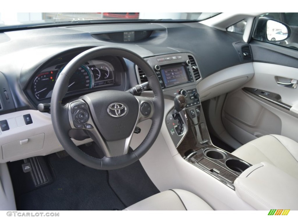Light Gray Interior 2014 Toyota Venza XLE Photo #101977903