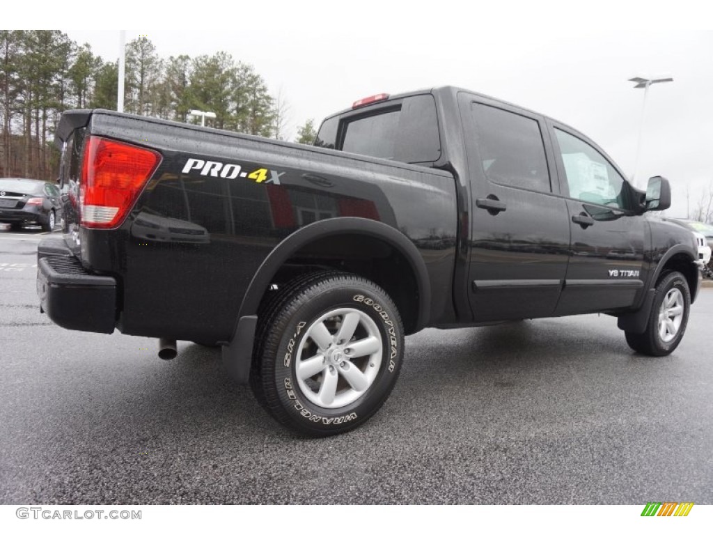 Magnetic Black 2015 Nissan Titan PRO-4X Crew Cab 4x4 Exterior Photo #101986373