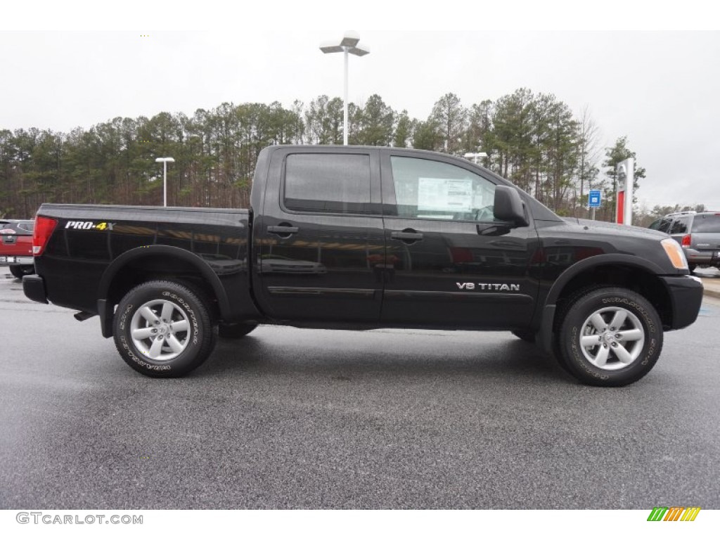Magnetic Black 2015 Nissan Titan PRO-4X Crew Cab 4x4 Exterior Photo #101986388