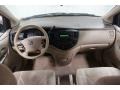 Shimmering Sand Metallic - MPV LX Photo No. 19