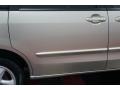 Shimmering Sand Metallic - MPV LX Photo No. 42