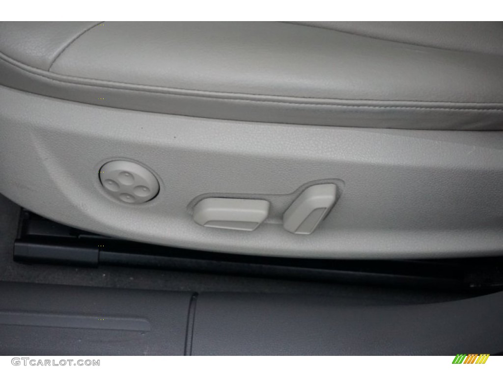 2009 A4 2.0T Premium quattro Sedan - Deep Sea Blue Pearl Effect / Light Grey photo #18
