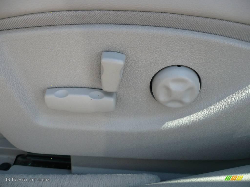 2006 STS 4 V6 AWD - Stealth Gray / Light Gray photo #24