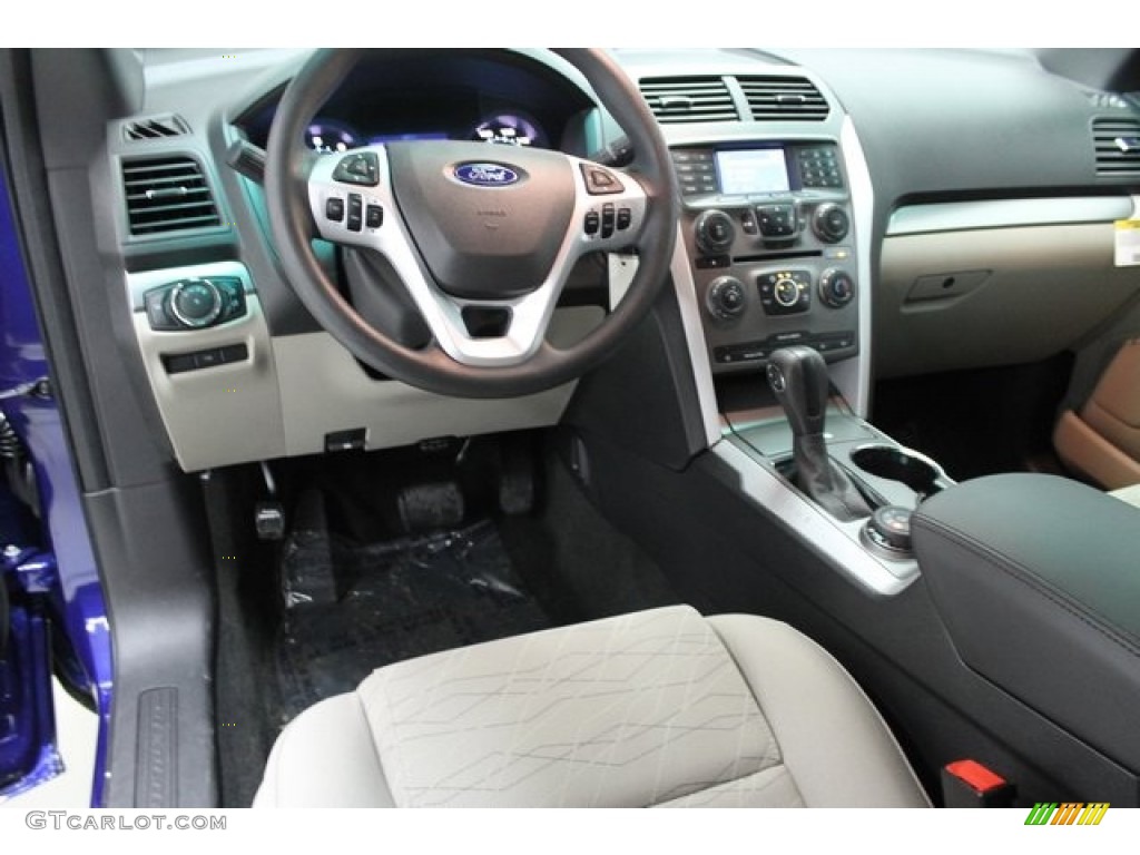 2015 Explorer 4WD - Deep Impact Blue / Medium Light Stone photo #10