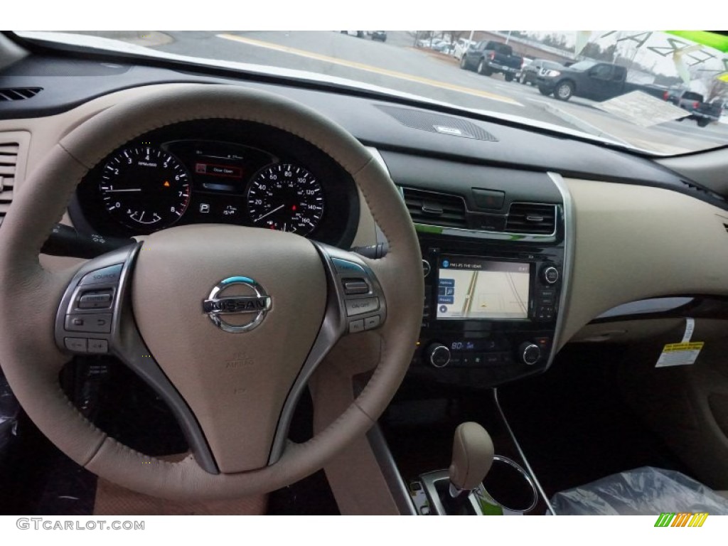 Beige Interior 2015 Nissan Altima 2.5 SL Photo #101997869