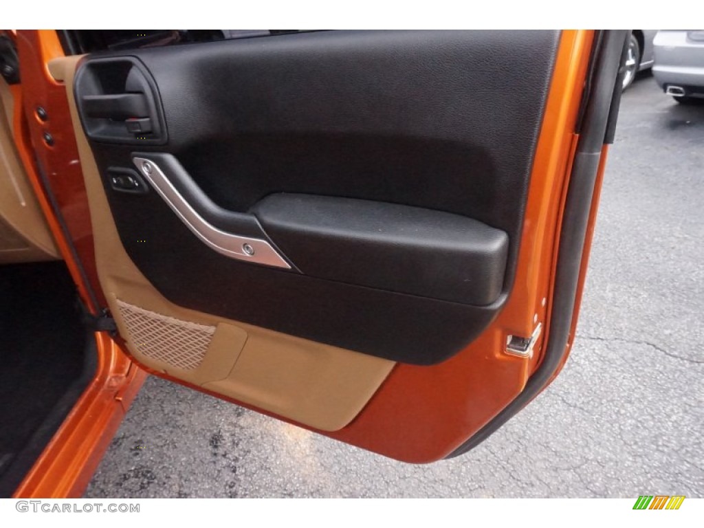 2011 Wrangler Unlimited Rubicon 4x4 - Mango Tango Pearl / Black/Dark Saddle photo #19