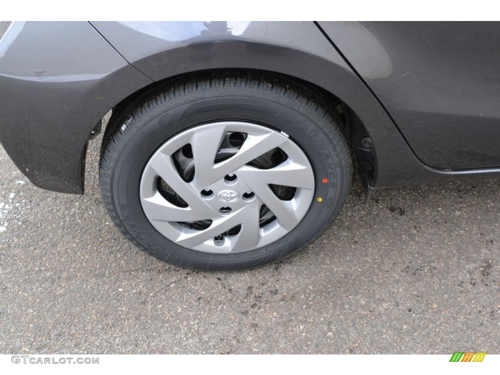 2015 Prius c Two - Magnetic Gray Metallic / Dark Blue/Gray photo #9