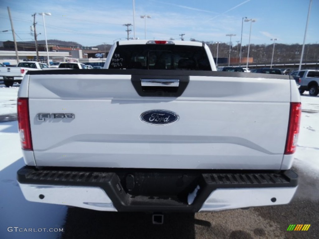 2015 F150 XL SuperCab 4x4 - Oxford White / Medium Earth Gray photo #8