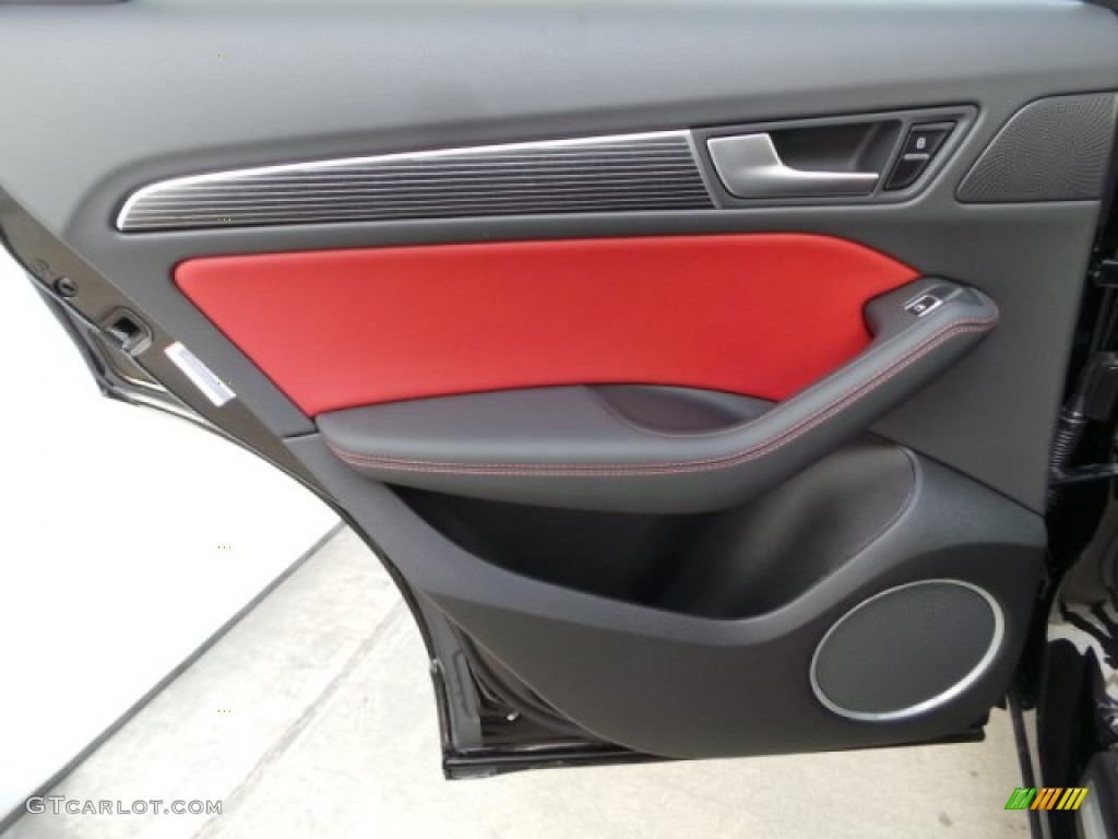 2015 Audi SQ5 Premium Plus 3.0 TFSI quattro Black/Magma Red Door Panel Photo #102004991