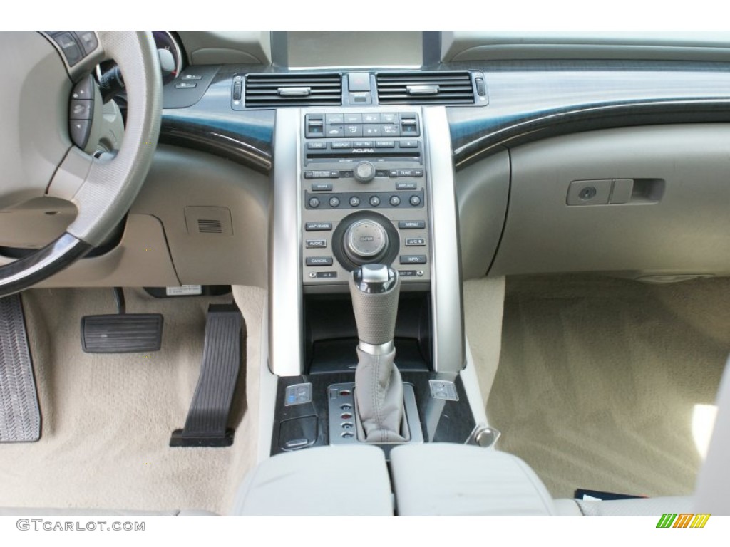 2009 RL 3.7 AWD Sedan - Platinum Frost Metallic / Taupe photo #27
