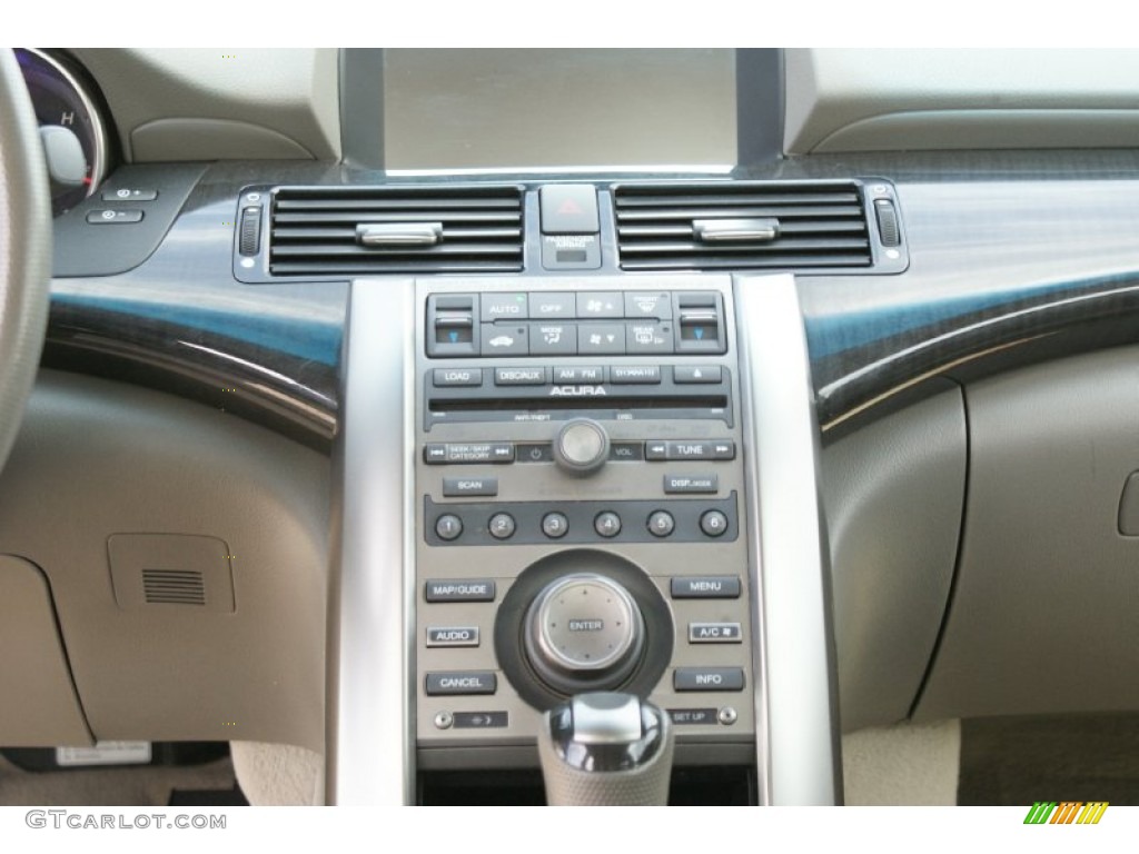 2009 RL 3.7 AWD Sedan - Platinum Frost Metallic / Taupe photo #28