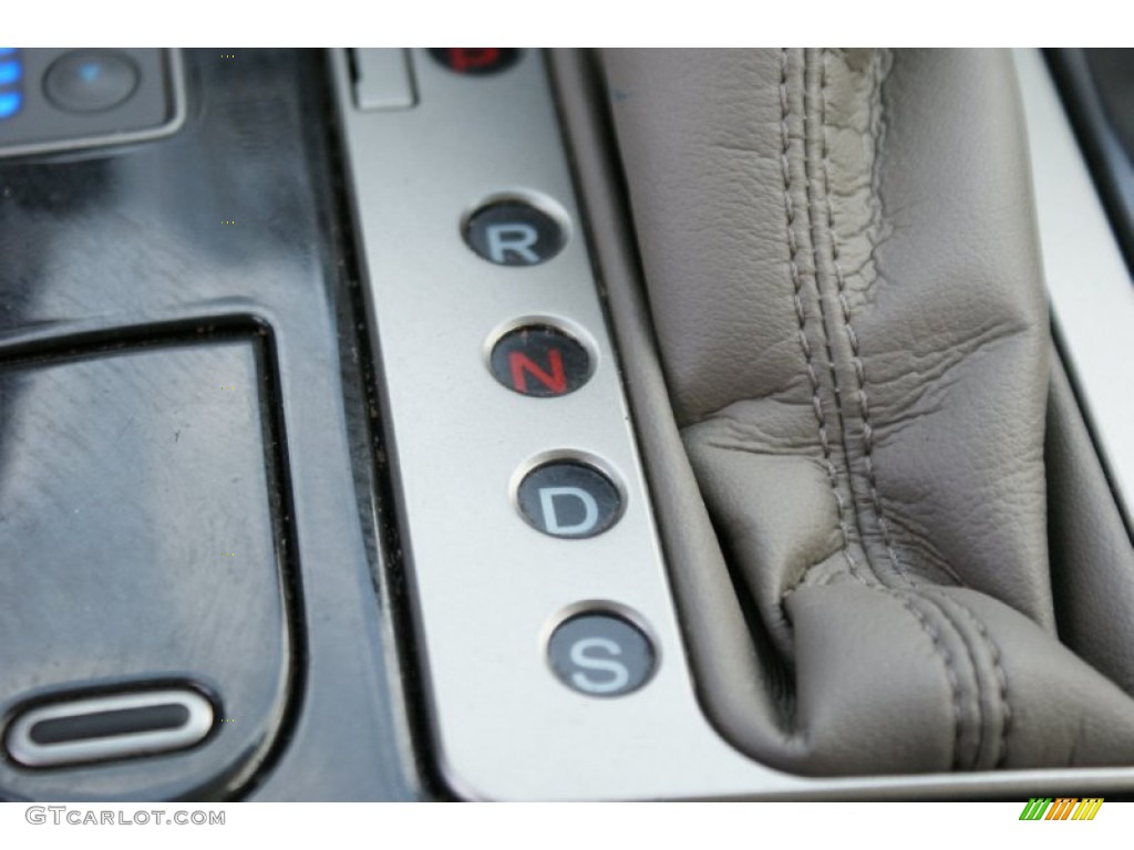 2009 RL 3.7 AWD Sedan - Platinum Frost Metallic / Taupe photo #37
