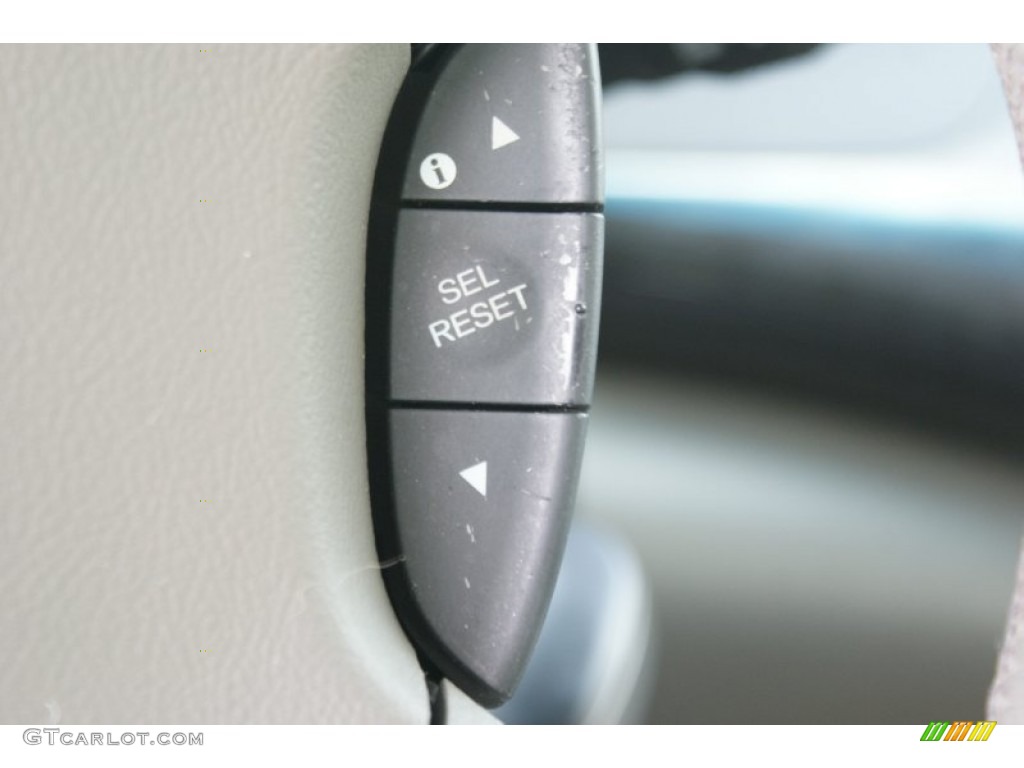2009 RL 3.7 AWD Sedan - Platinum Frost Metallic / Taupe photo #38