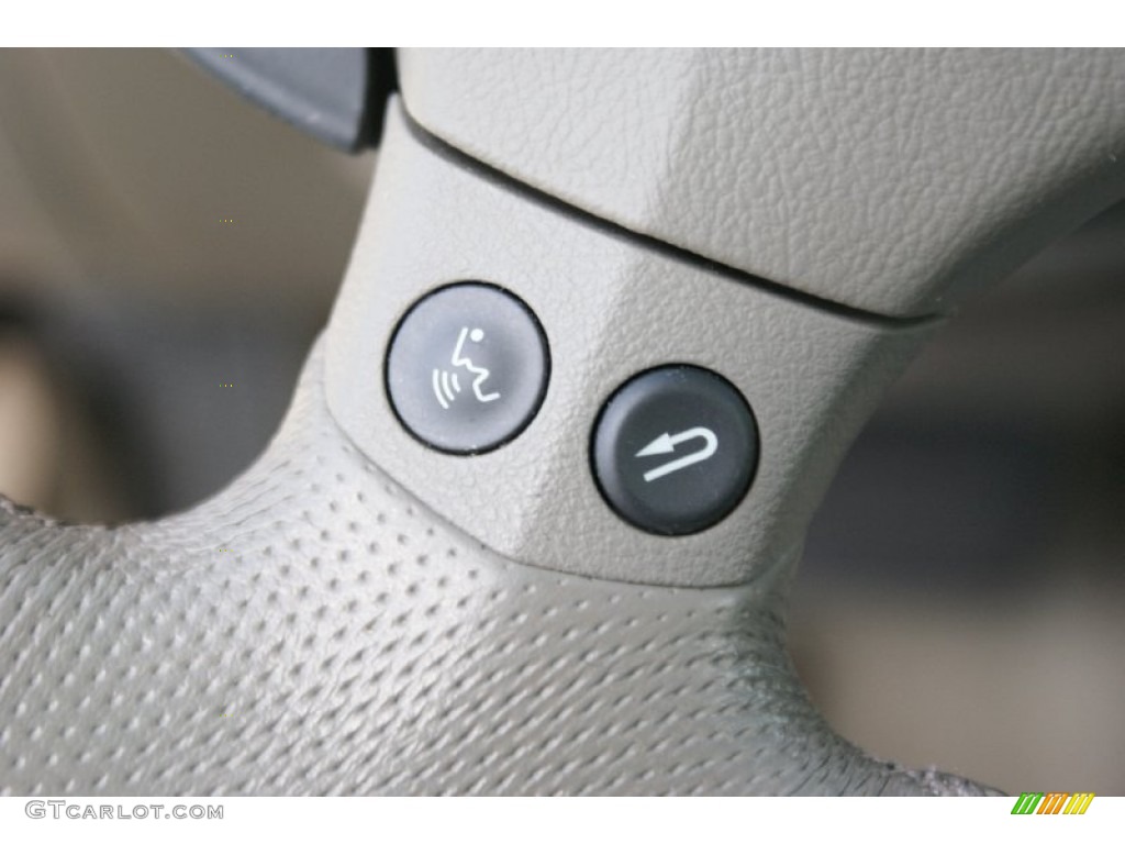 2009 RL 3.7 AWD Sedan - Platinum Frost Metallic / Taupe photo #40