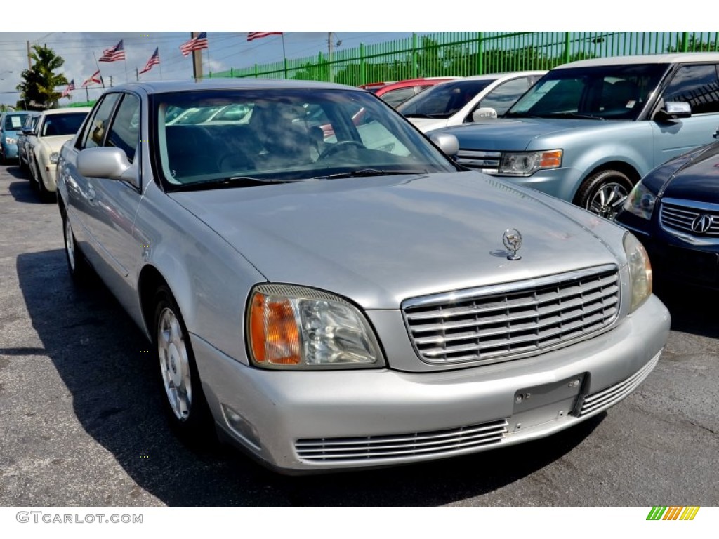 2002 DeVille Sedan - Sterling Metallic / Dark Gray photo #3