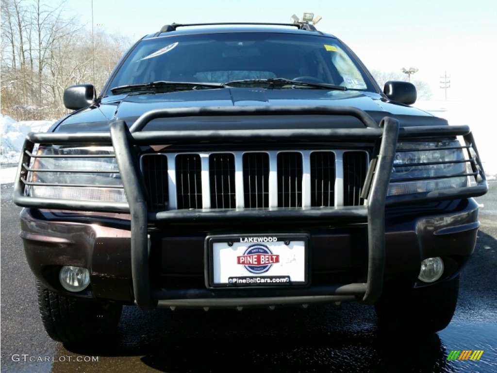 2004 Grand Cherokee Laredo 4x4 - Deep Lava Red Metallic / Taupe photo #2
