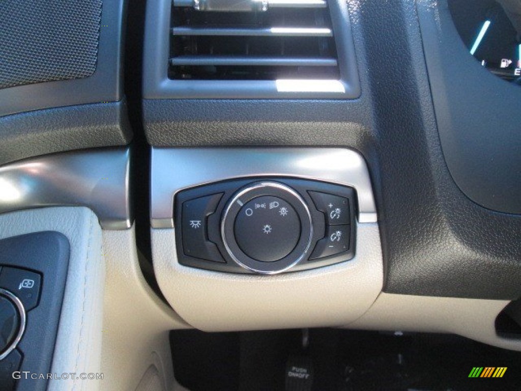 2015 Explorer FWD - Ruby Red / Medium Light Stone photo #26