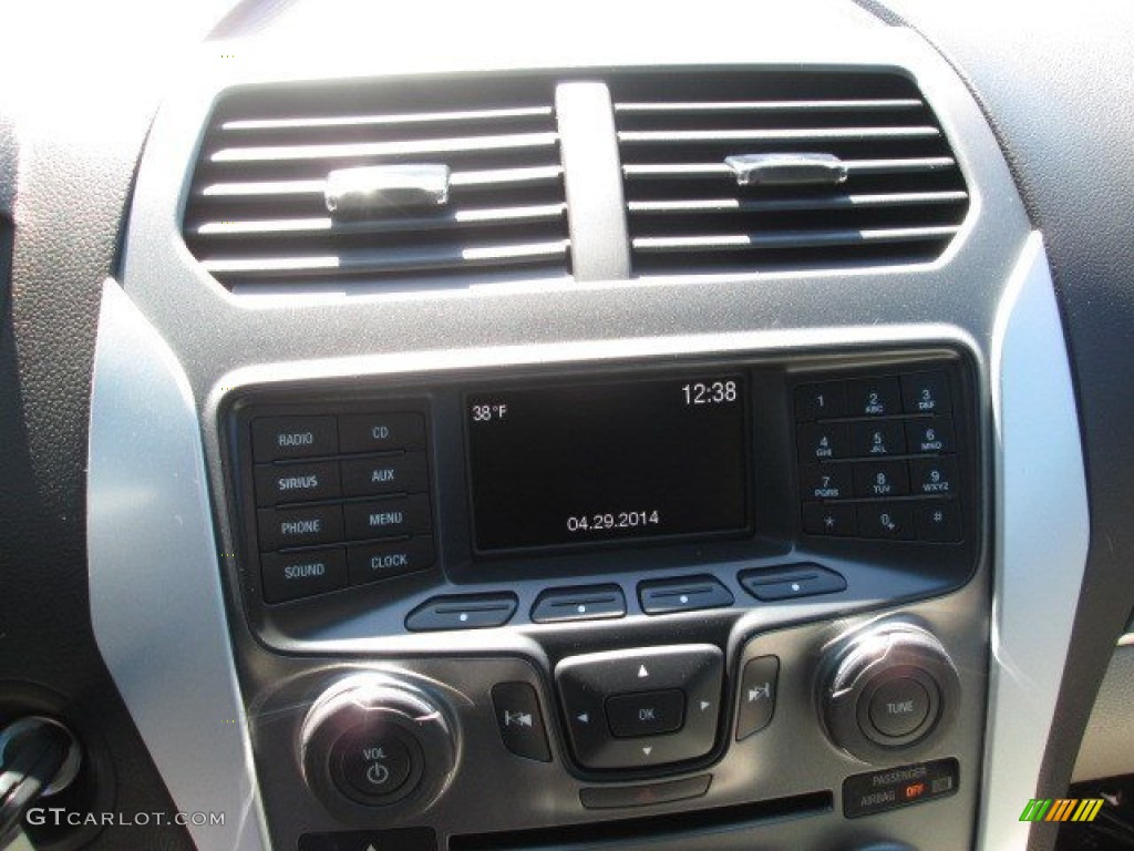2015 Explorer FWD - Ruby Red / Medium Light Stone photo #29