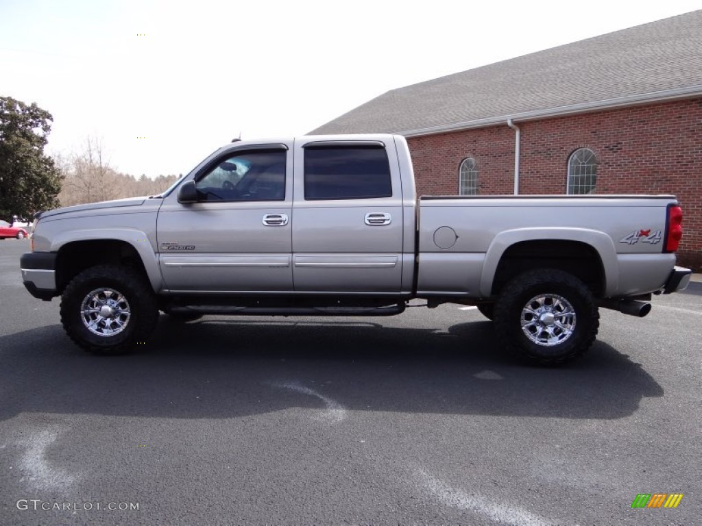 2004 Silverado 2500HD LT Crew Cab 4x4 - Sandstone Metallic / Tan photo #8