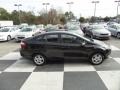 Tuxedo Black - Fiesta SE Sedan Photo No. 3