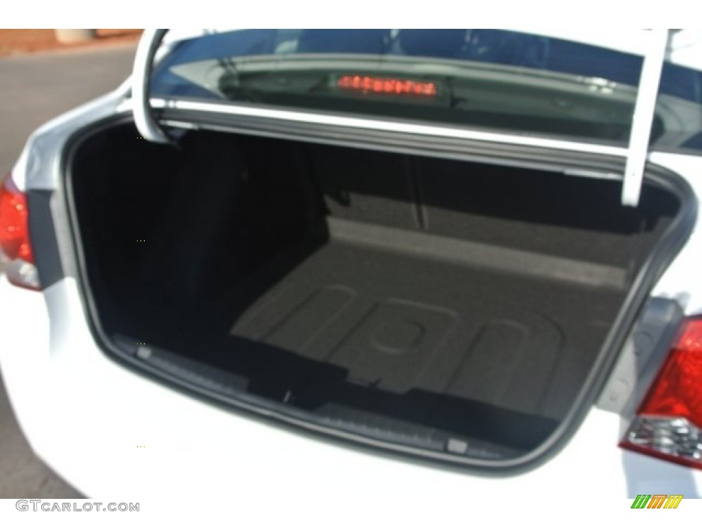 2015 Cruze LS - Summit White / Jet Black/Medium Titanium photo #14