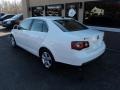 Candy White - Jetta SE Sedan Photo No. 2