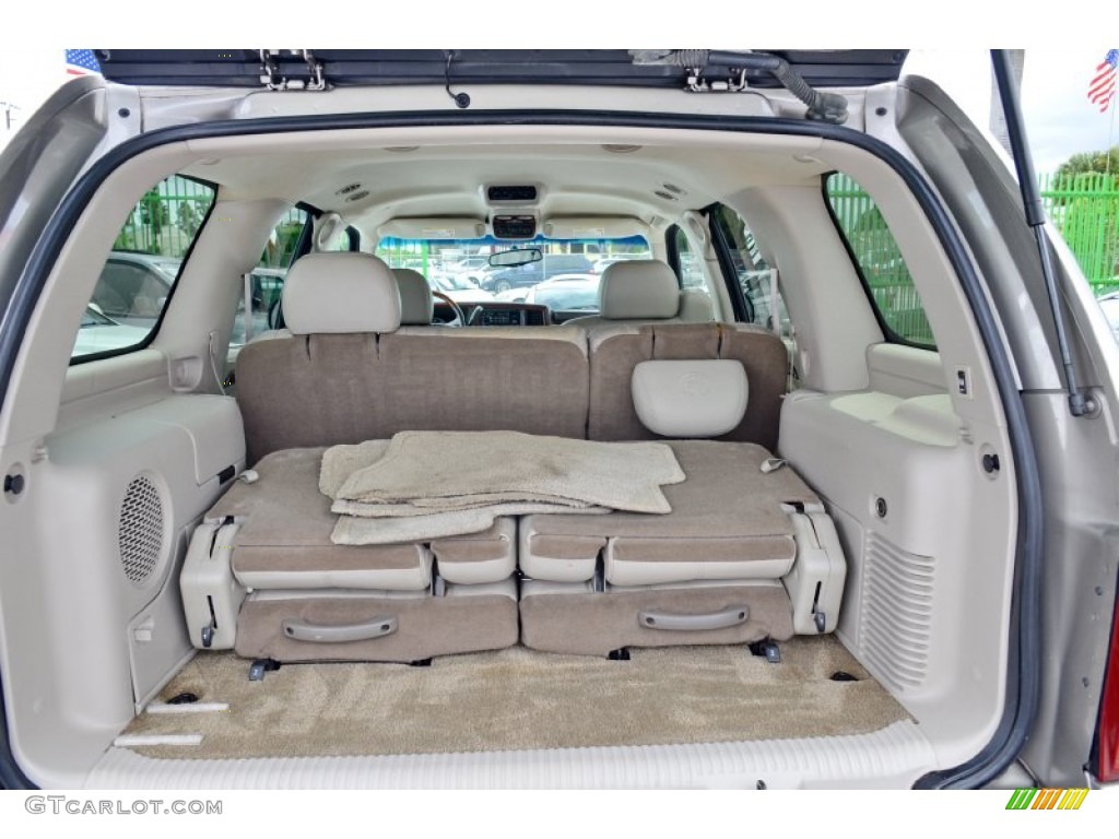 2002 Escalade AWD - Silver Sand / Shale photo #11