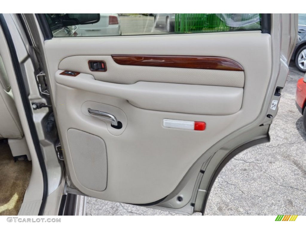 2002 Escalade AWD - Silver Sand / Shale photo #15