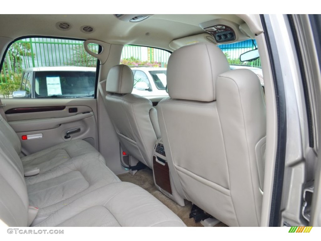 2002 Escalade AWD - Silver Sand / Shale photo #16