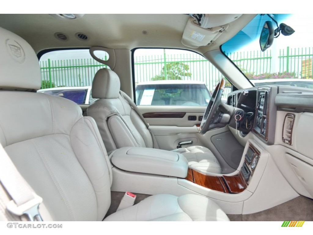 2002 Escalade AWD - Silver Sand / Shale photo #21