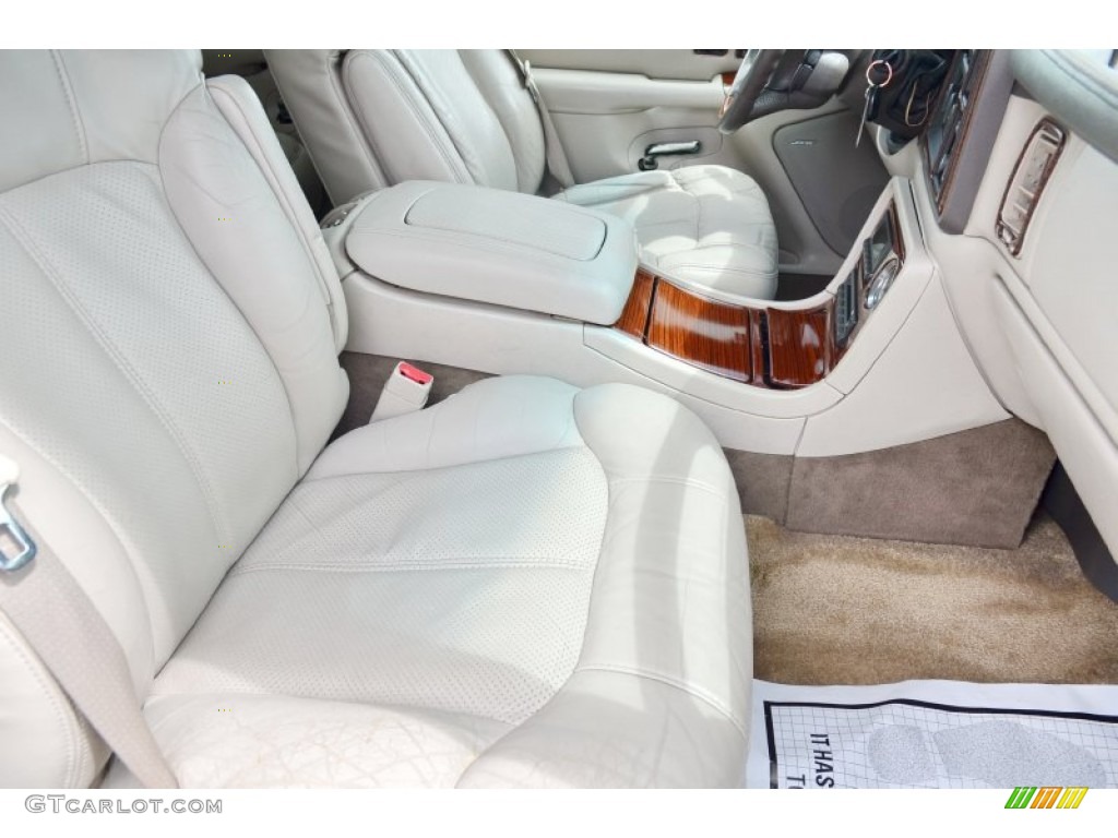 2002 Escalade AWD - Silver Sand / Shale photo #22