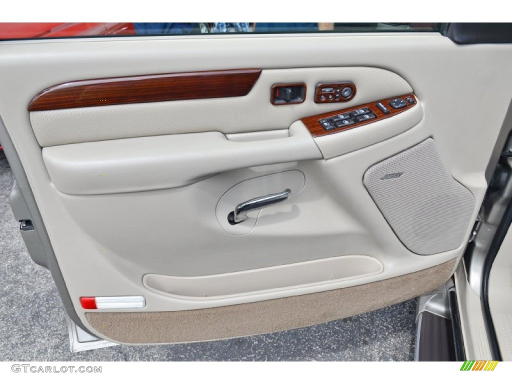 2002 Escalade AWD - Silver Sand / Shale photo #40