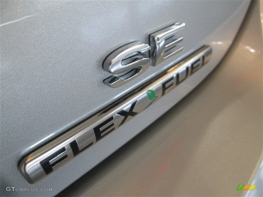 2015 Focus SE Sedan - Ingot Silver Metallic / Charcoal Black photo #7