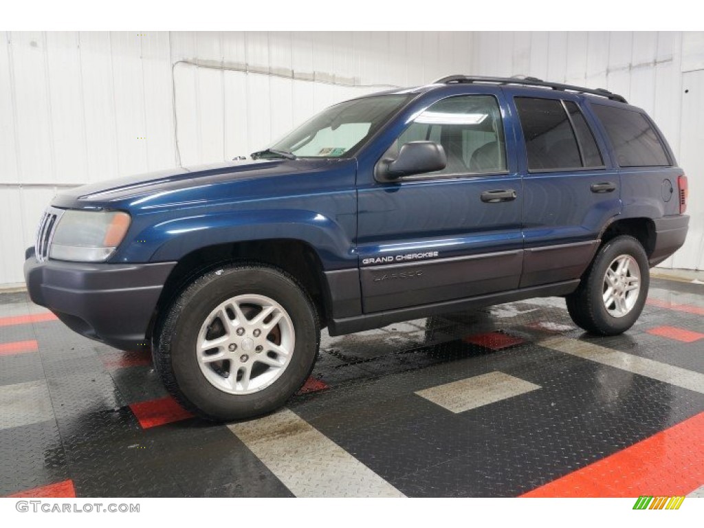 2003 Grand Cherokee Laredo 4x4 - Patriot Blue Pearl / Taupe photo #2