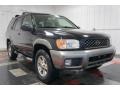 Super Black 2001 Nissan Pathfinder SE 4x4 Exterior