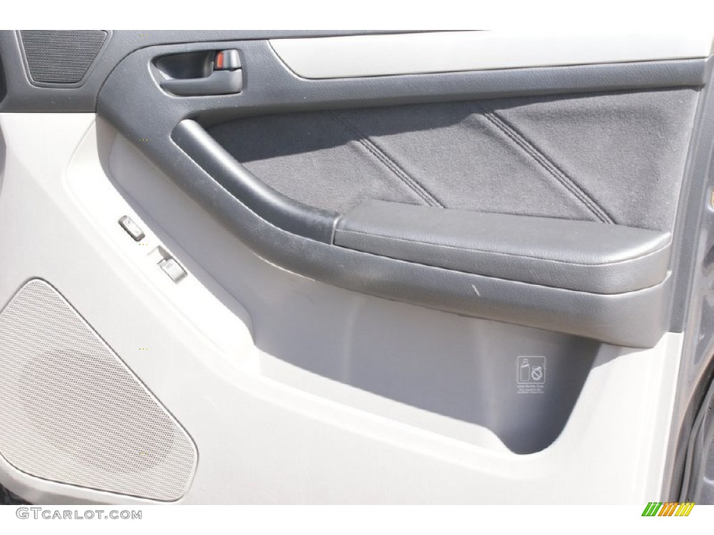 2004 4Runner SR5 - Galactic Gray Mica / Taupe photo #27