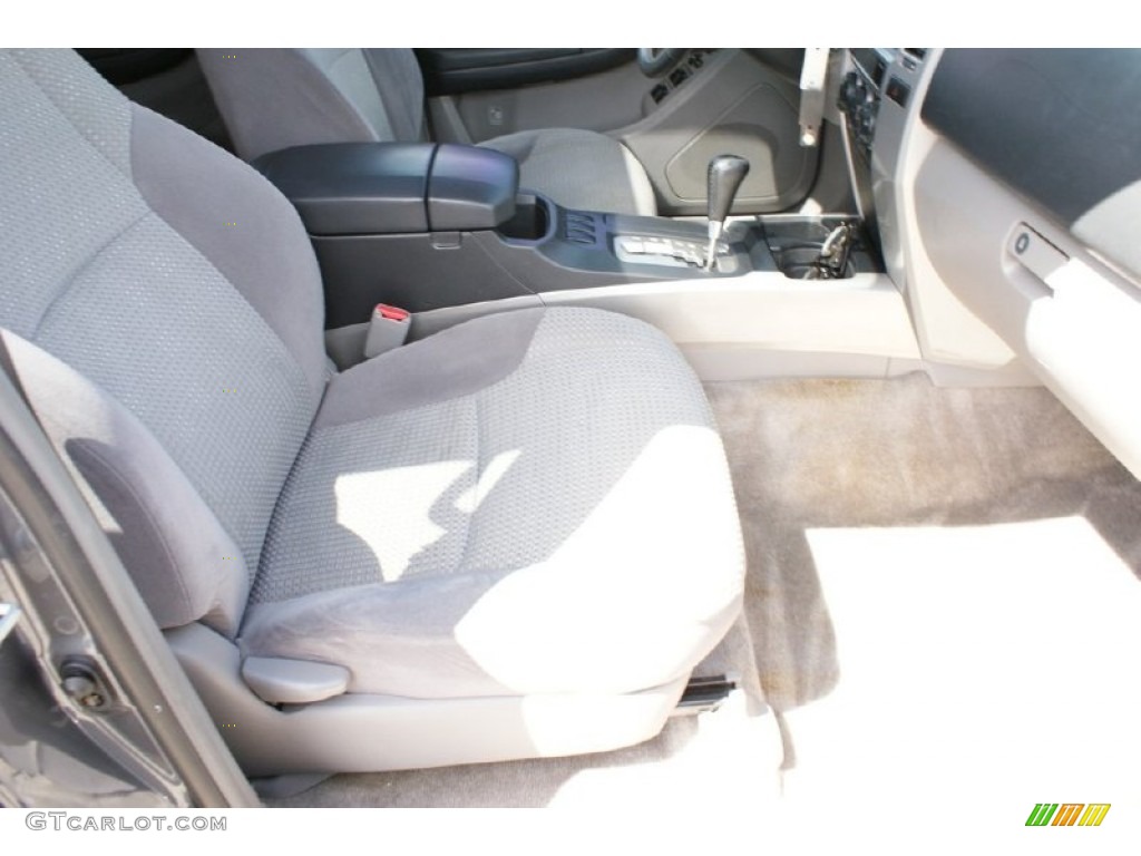 2004 4Runner SR5 - Galactic Gray Mica / Taupe photo #28