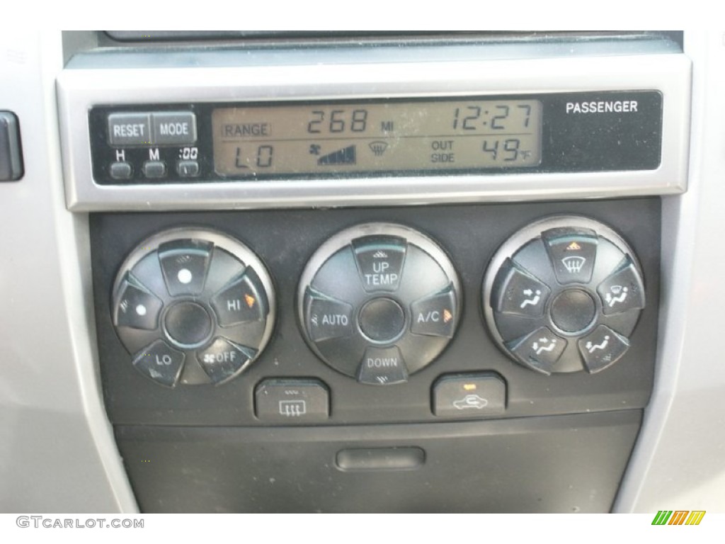 2004 4Runner SR5 - Galactic Gray Mica / Taupe photo #37