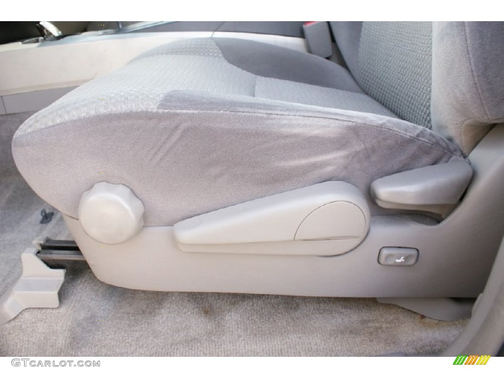 2004 4Runner SR5 - Galactic Gray Mica / Taupe photo #50
