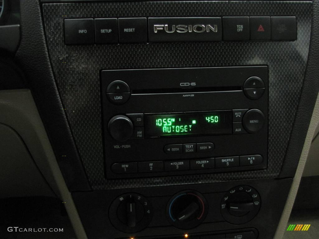 2006 Fusion SE V6 - Black / Medium Light Stone photo #17