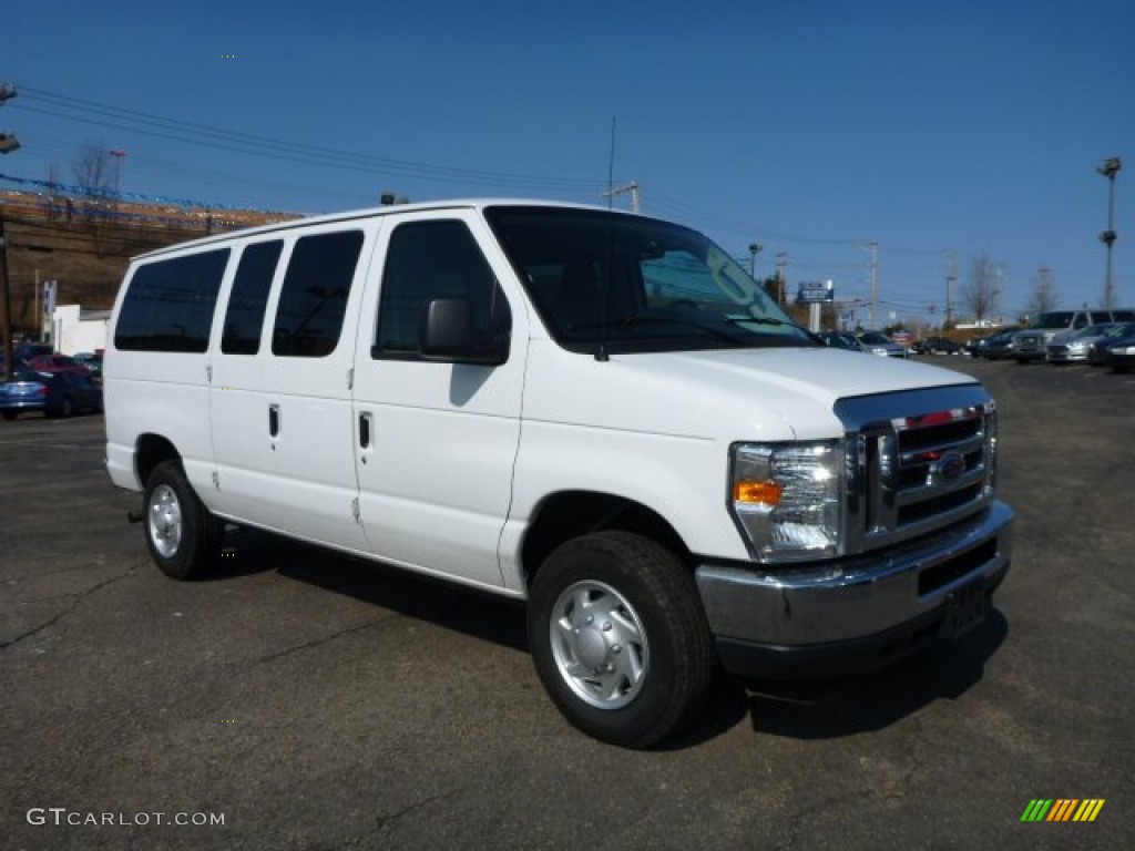 2014 E-Series Van E350 XLT Passenger Van - Oxford White / Medium Pebble photo #1
