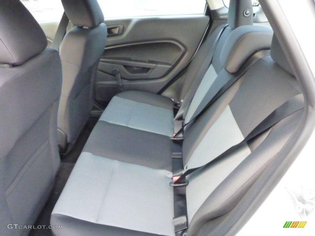 2015 Fiesta S Sedan - Oxford White / Charcoal Black photo #9