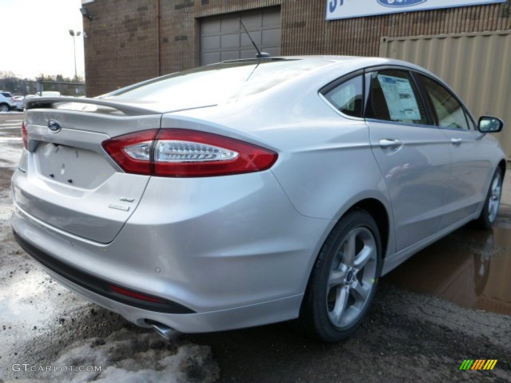 2015 Fusion SE - Ingot Silver Metallic / Charcoal Black photo #2